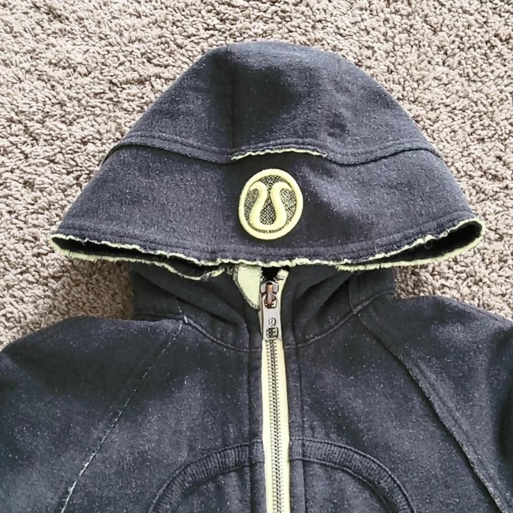 Lululemon Shaped Scuba Hoodie Size 2 - Picture 2 of 8
